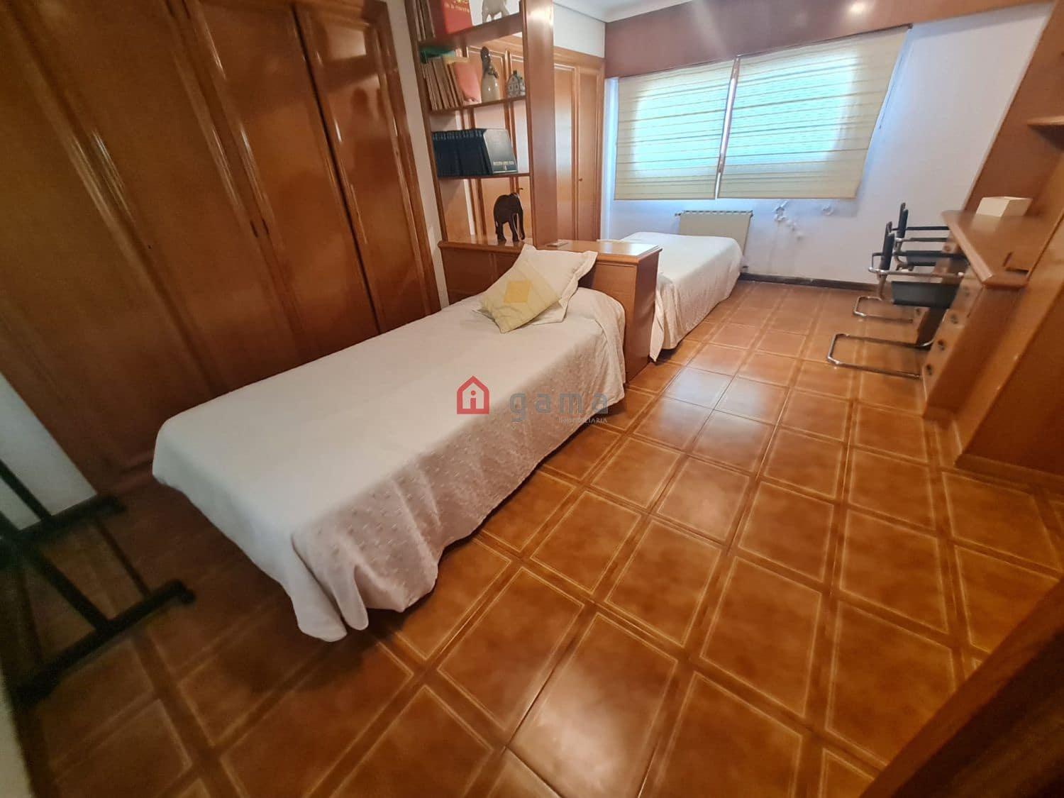 6 bedroom Apartment for sale in Castello de la Plana - € 270,000 (Ref: 9574150)