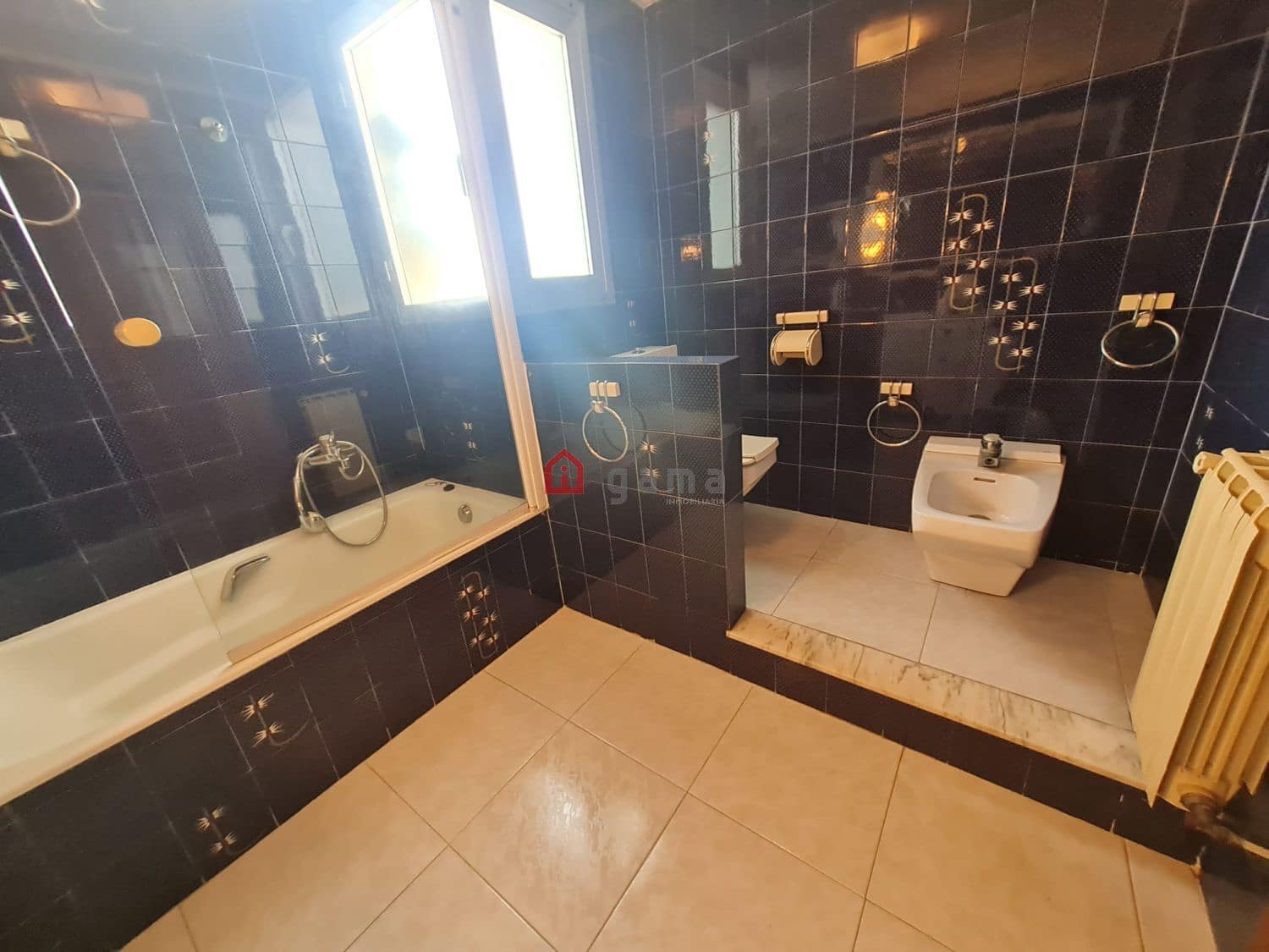 6 bedroom Apartment for sale in Castello de la Plana - € 270,000 (Ref: 9574150)