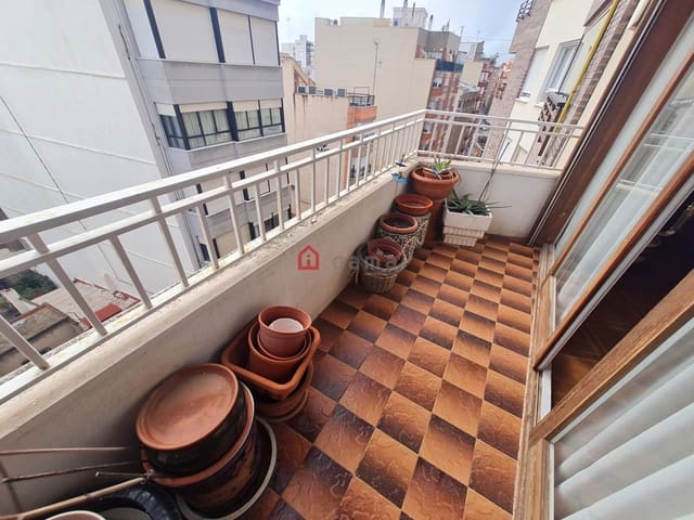 6 slaapkamer Appartement te koop in Centro, Castelló de la Plana - € 270.000 (Ref: 9574150)