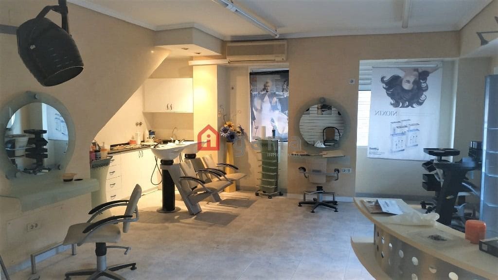 Commerciale in vendita in Castello de la Plana - 80.000 € (Rif: 9574152)