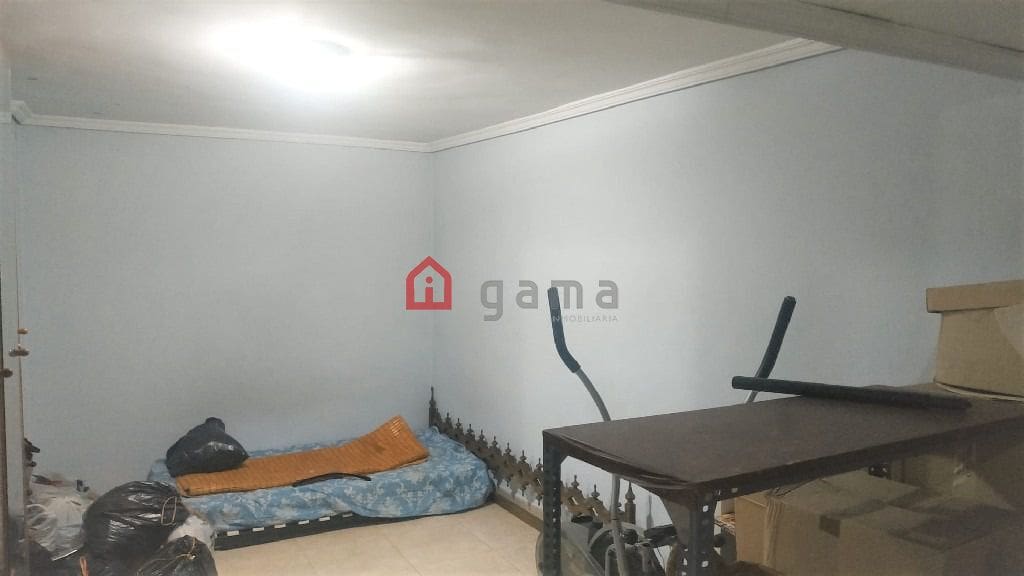 Commerciale in vendita in Castello de la Plana - 80.000 € (Rif: 9574152)