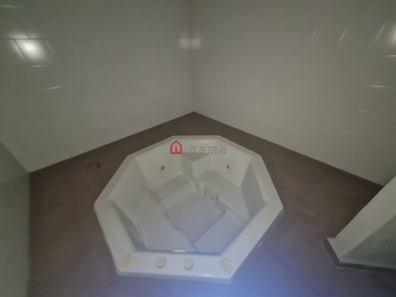 2 sypialnia Komercyjne na sprzedaż w Castello de la Plana - 221 000 € (Ref: 9594820)