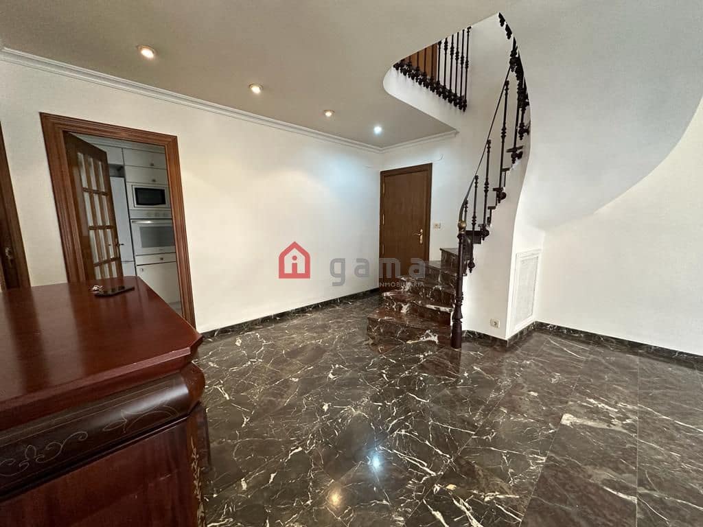 3 Zimmer Apartment zu verkaufen in Castello de la Plana mit Garage - 299.000 € (Ref: 9625441)