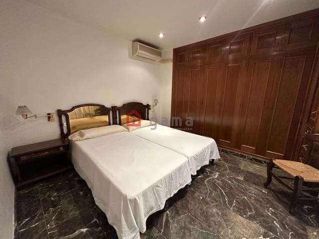 3 soveværelse Lejlighed til salg i Centro, Castelló de la Plana med garage - € 299.000 (Ref: 9625441)