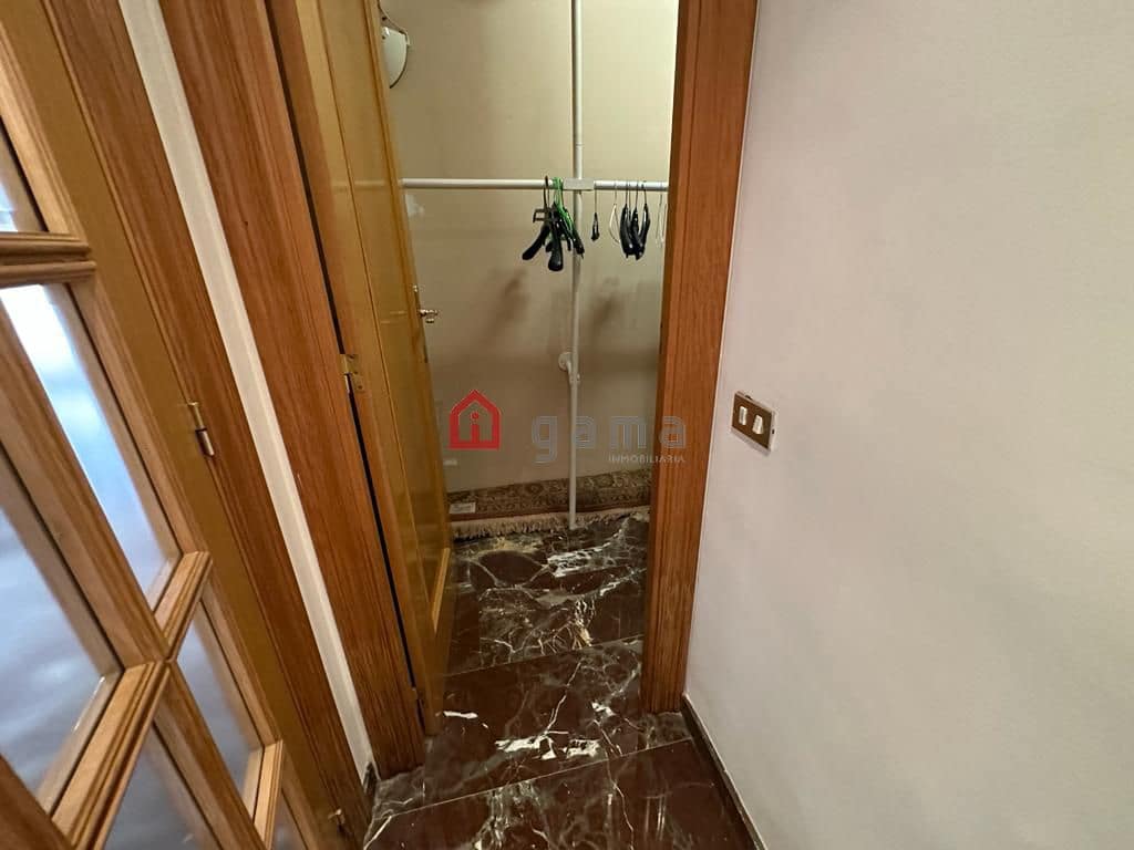 3 Zimmer Apartment zu verkaufen in Castello de la Plana mit Garage - 299.000 € (Ref: 9625441)