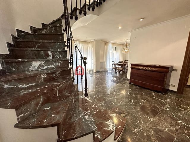 3 soveværelse Lejlighed til salg i Centro, Castelló de la Plana med garage - € 299.000 (Ref: 9625441)