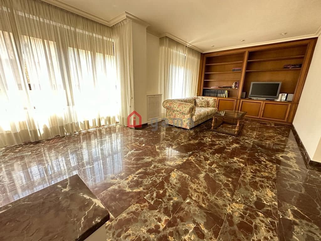 3 Zimmer Apartment zu verkaufen in Castello de la Plana mit Garage - 299.000 € (Ref: 9625441)