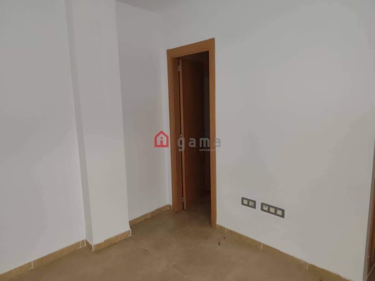 Piso de 3 habitaciones en Almenara en venta - 120.000 € (Ref: 9627390)
