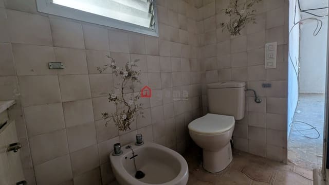 4 bedroom Flat for sale in Norte, Castelló de la Plana - € 159,000 (Ref: 9647915)