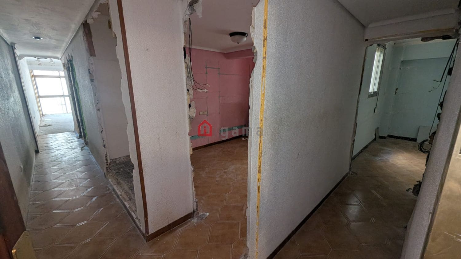 4 bedroom Flat for sale in Castello de la Plana - € 159,000 (Ref: 9647915)