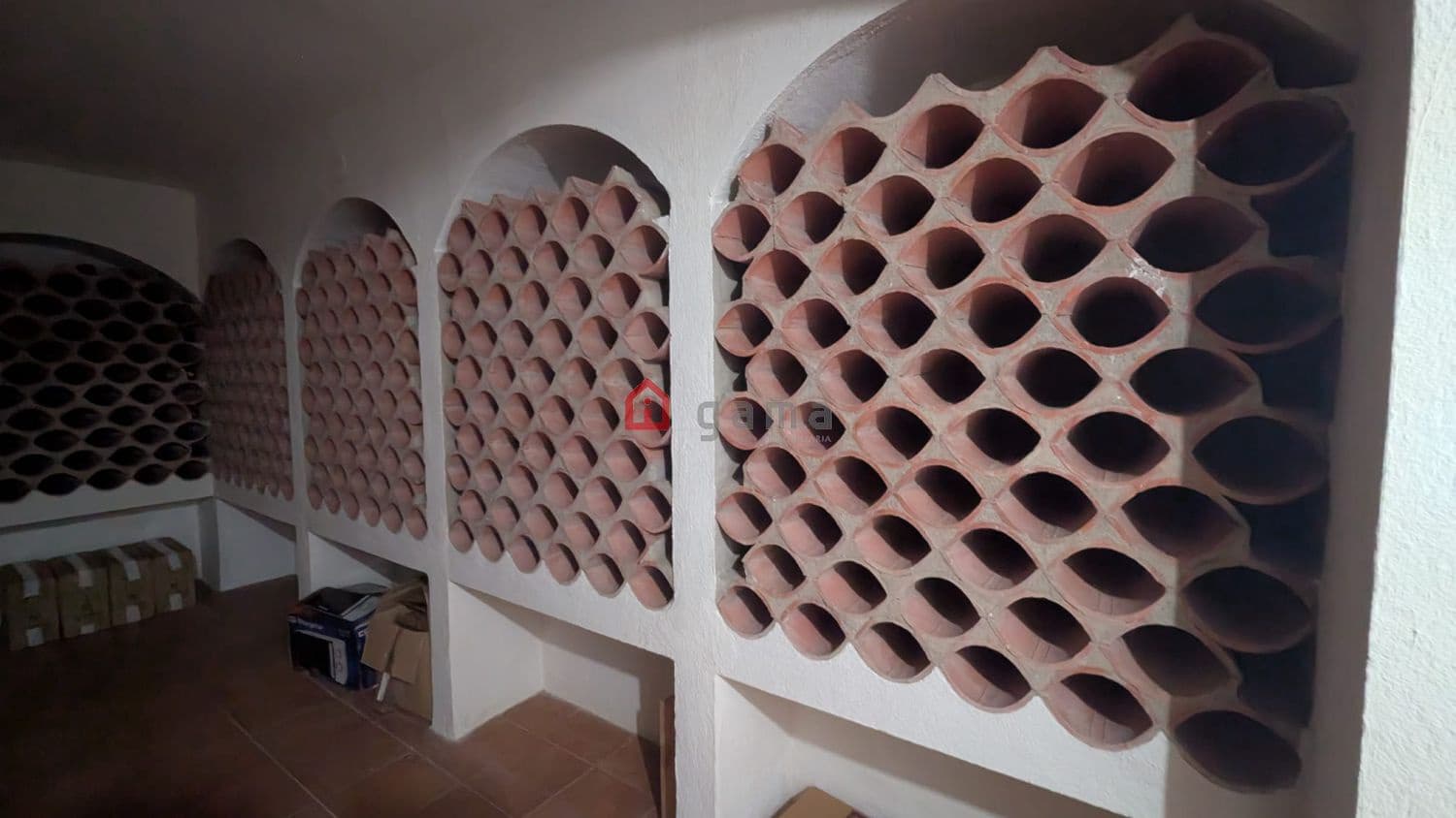 6 slaapkamer Halfvrijstaande villa te huur in Borriol met garage - € 2.500 (Ref: 9714670)