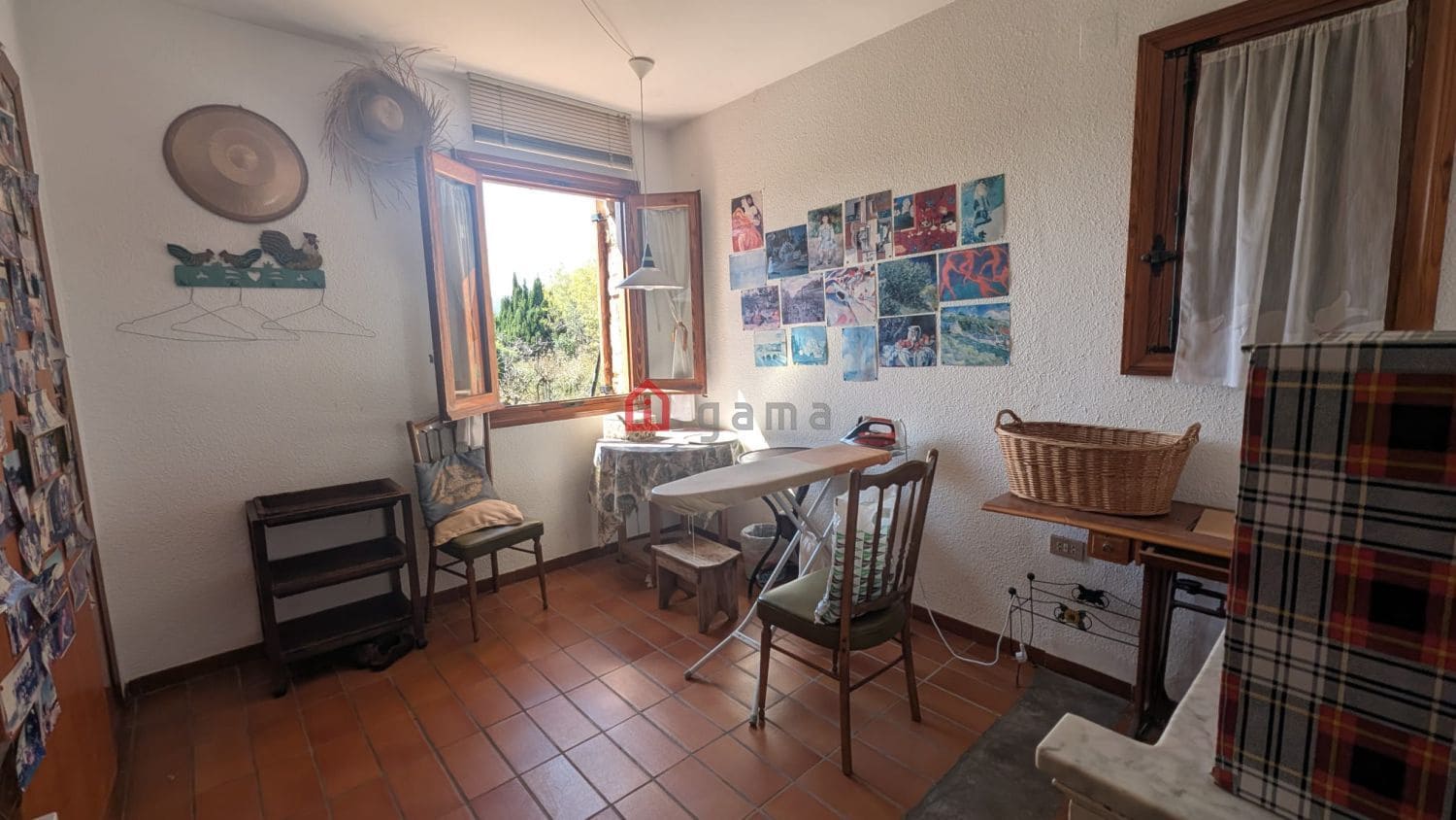 6 slaapkamer Halfvrijstaande villa te huur in Borriol met garage - € 2.500 (Ref: 9714670)