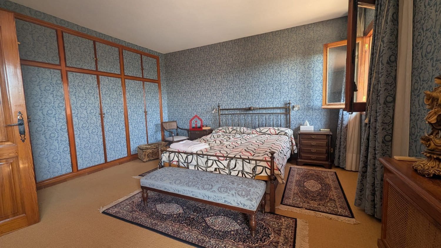 6 slaapkamer Halfvrijstaande villa te huur in Borriol met garage - € 2.500 (Ref: 9714670)