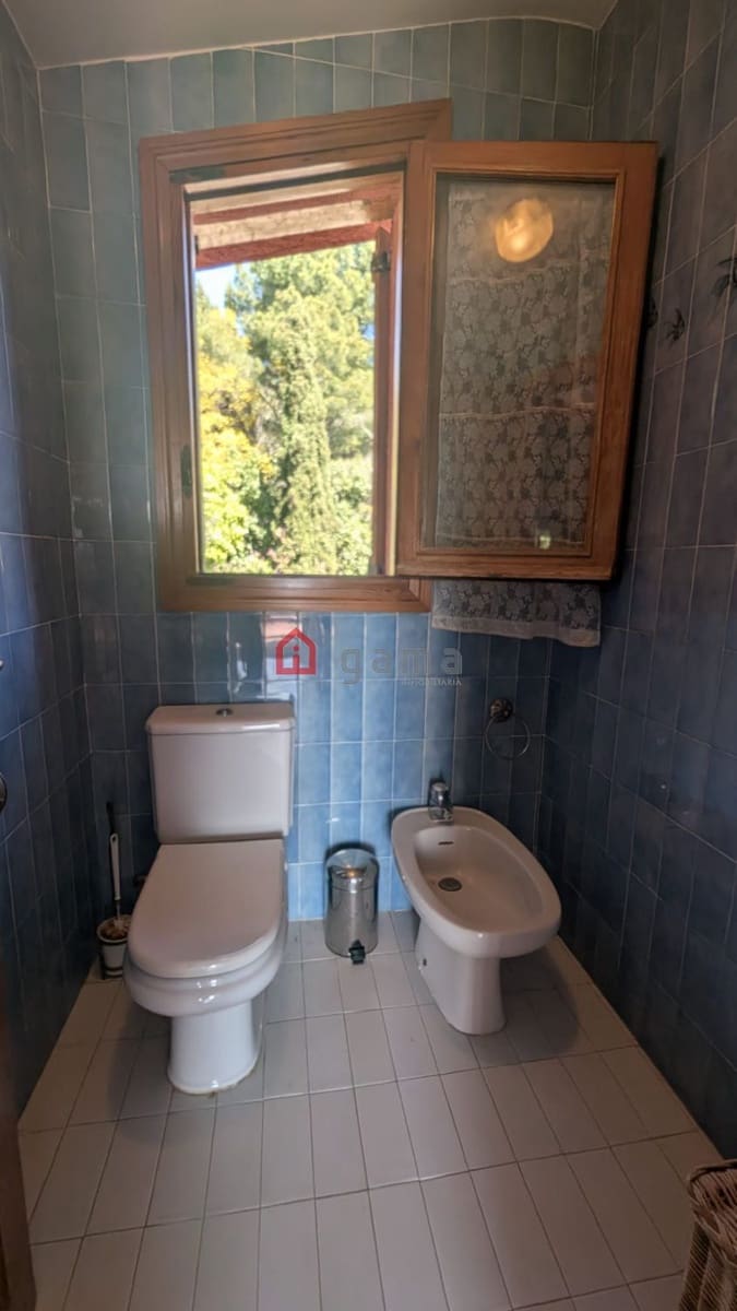 6 slaapkamer Halfvrijstaande villa te huur in Borriol met garage - € 2.500 (Ref: 9714670)