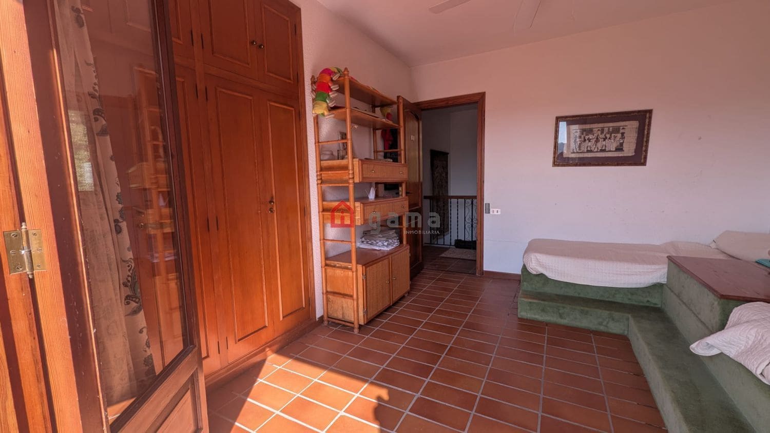 6 slaapkamer Halfvrijstaande villa te huur in Borriol met garage - € 2.500 (Ref: 9714670)