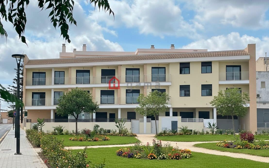 2 bedroom Flat for sale in Calig with garage - € 140,000 (Ref: 9735352)