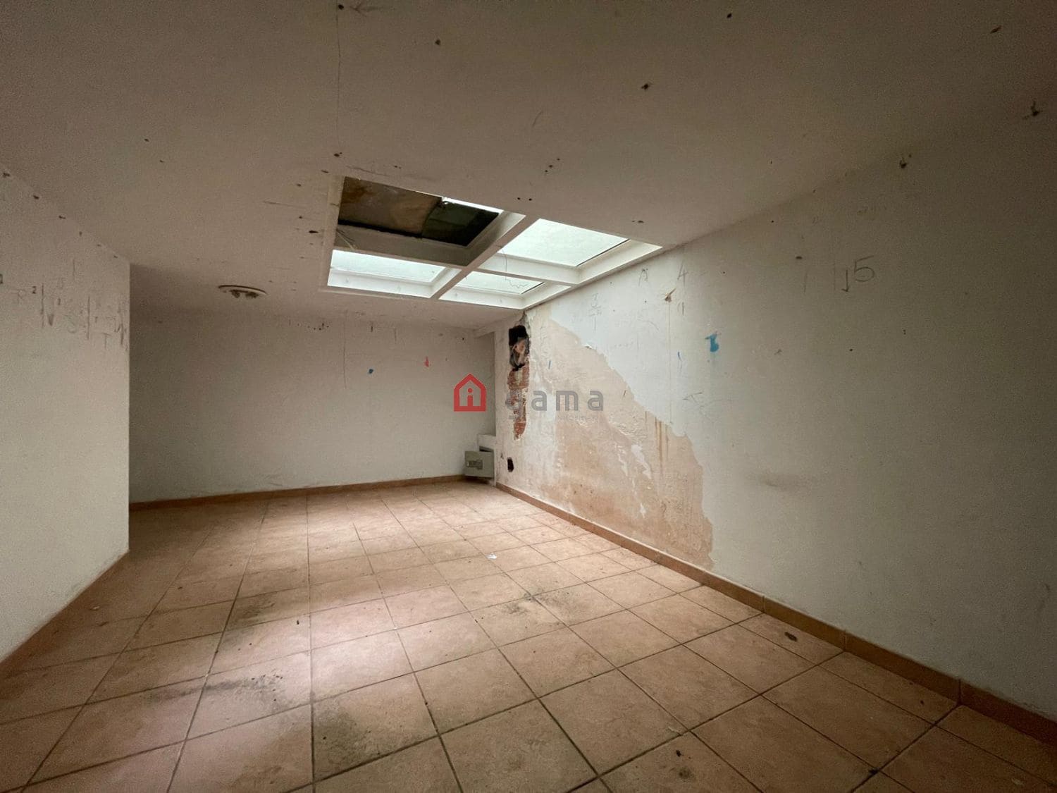 Local Comercial de 5 habitaciones en Vinaròs en venta - 209.000 € (Ref: 9743208)