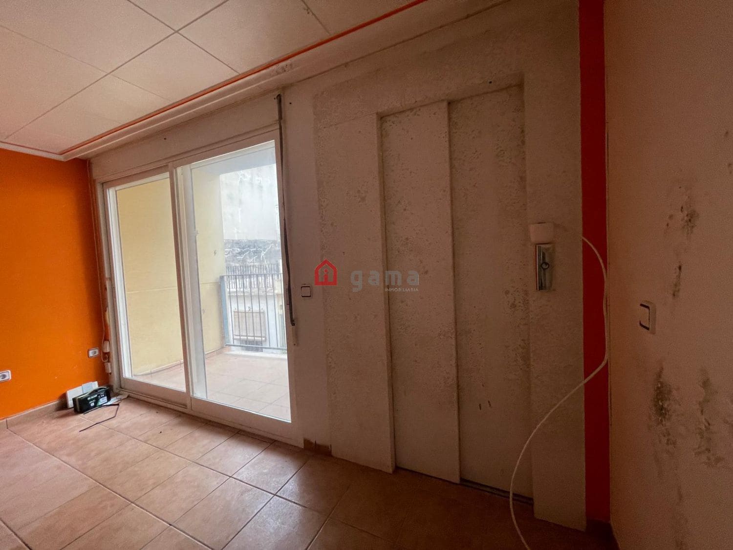 Local Comercial de 5 habitaciones en Vinaròs en venta - 209.000 € (Ref: 9743208)
