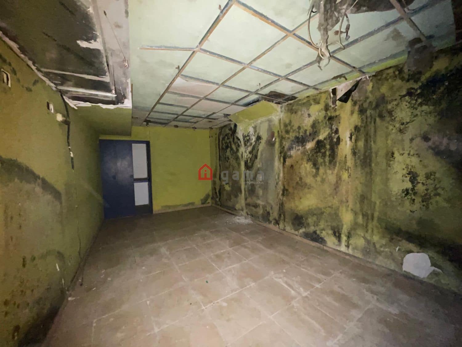 Local Comercial de 5 habitaciones en Vinaròs en venta - 209.000 € (Ref: 9743208)