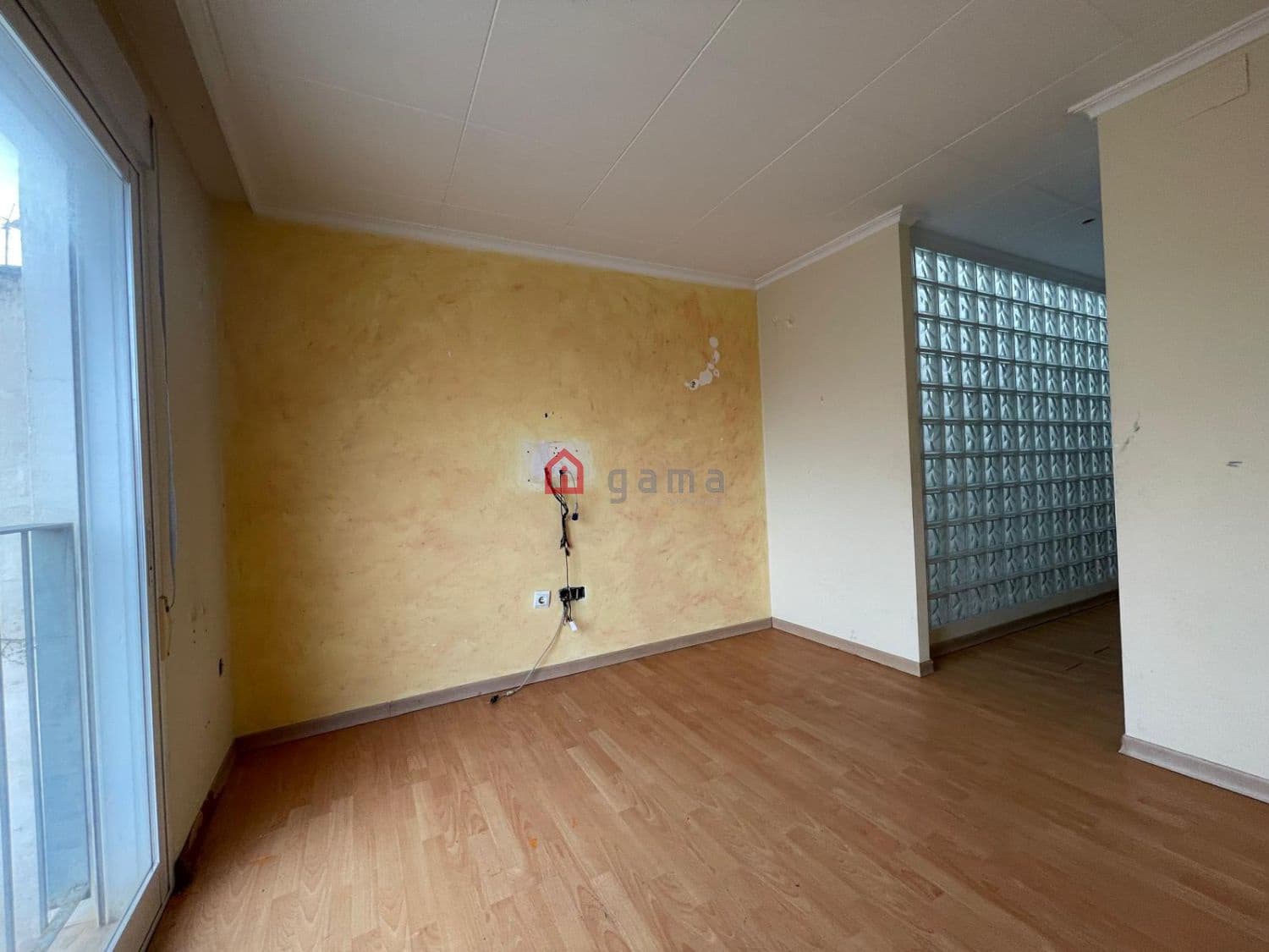 Local Comercial de 5 habitaciones en Vinaròs en venta - 209.000 € (Ref: 9743208)