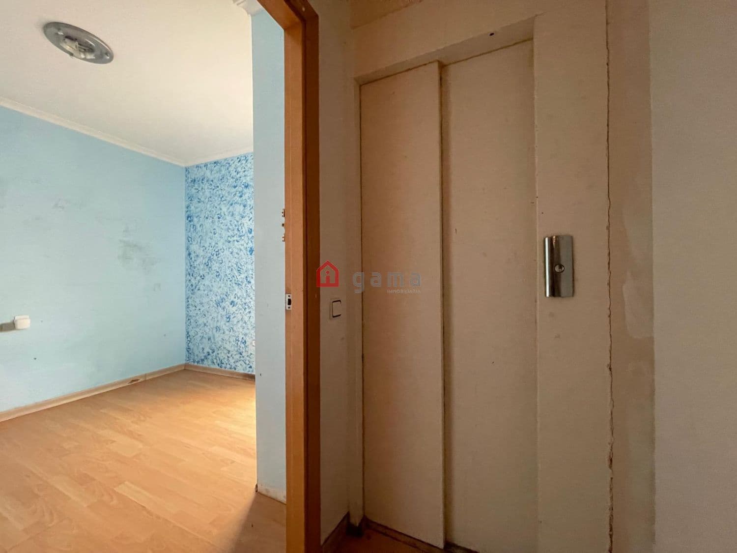 Local Comercial de 5 habitaciones en Vinaròs en venta - 209.000 € (Ref: 9743208)
