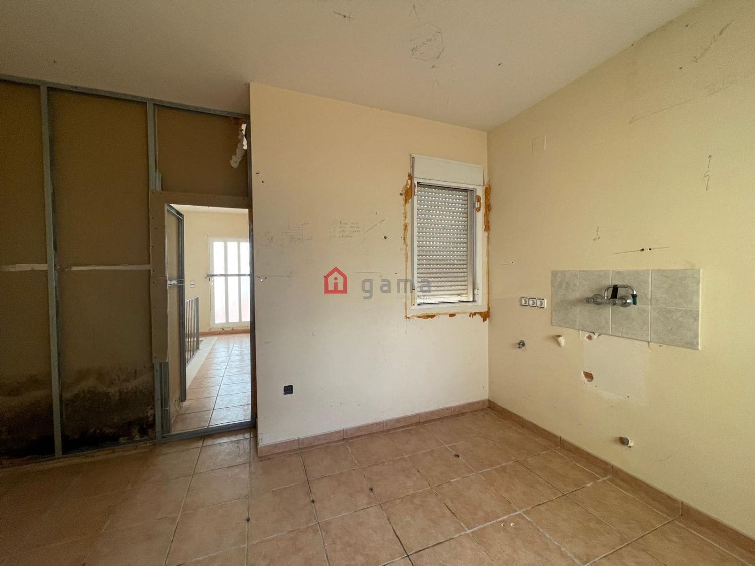 Local Comercial de 5 habitaciones en Vinaròs en venta - 209.000 € (Ref: 9743208)