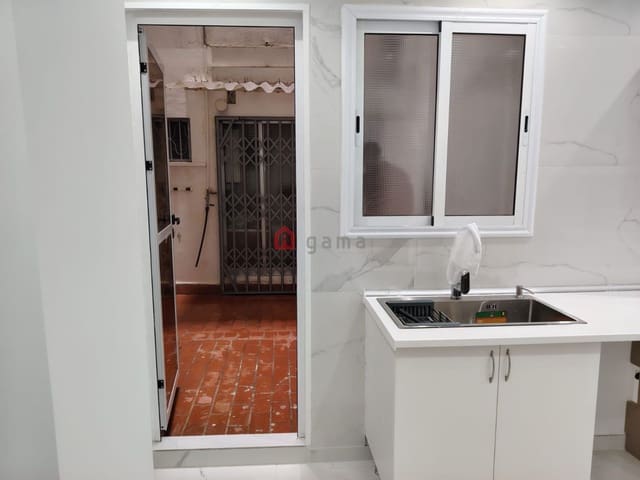 3 soveværelse Lejlighed til salg i Centro, Castelló de la Plana - € 160.000 (Ref: 9751794)