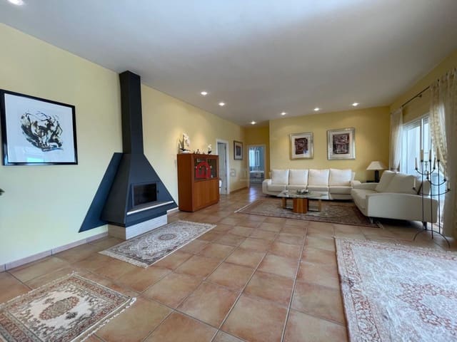 3 quarto Moradia Geminada para venda em Vinaròs - 920 000 € (Ref: 9751795)