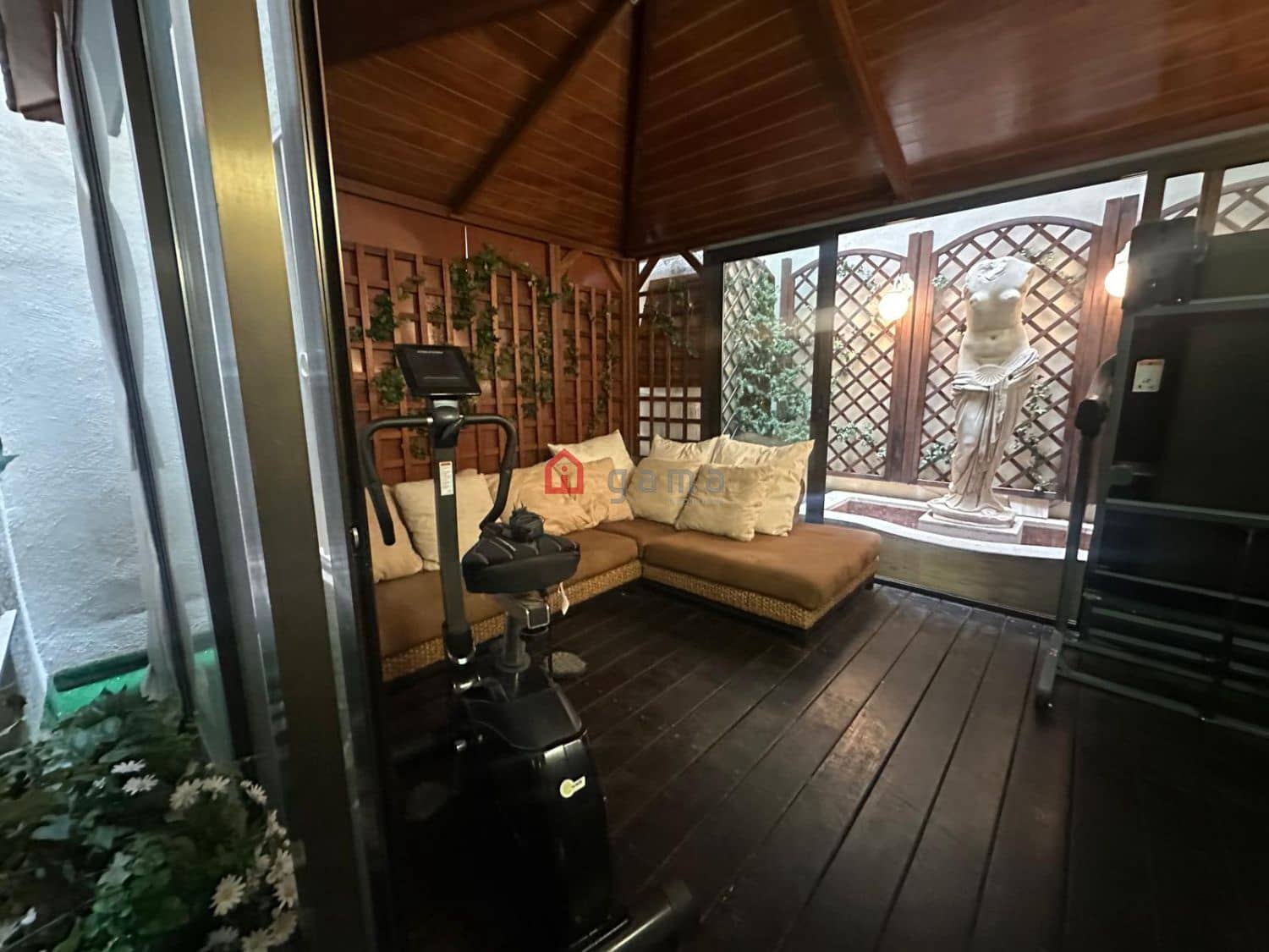 3 slaapkamer Flat te koop in Castello de la Plana met garage - € 300.000 (Ref: 9755472)