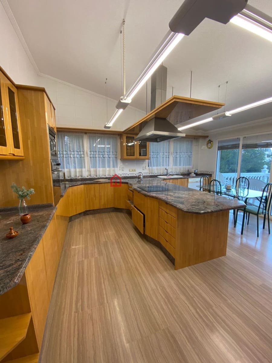 7 soverom Villa til salgs i Benicassim - € 854 000 (Ref: 9755474)