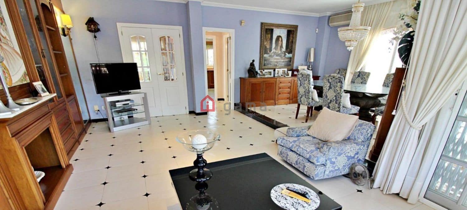 4 camera da letto Villetta Bifamiliare in vendita in Benicassim con garage - 850.000 € (Rif: 9772817)