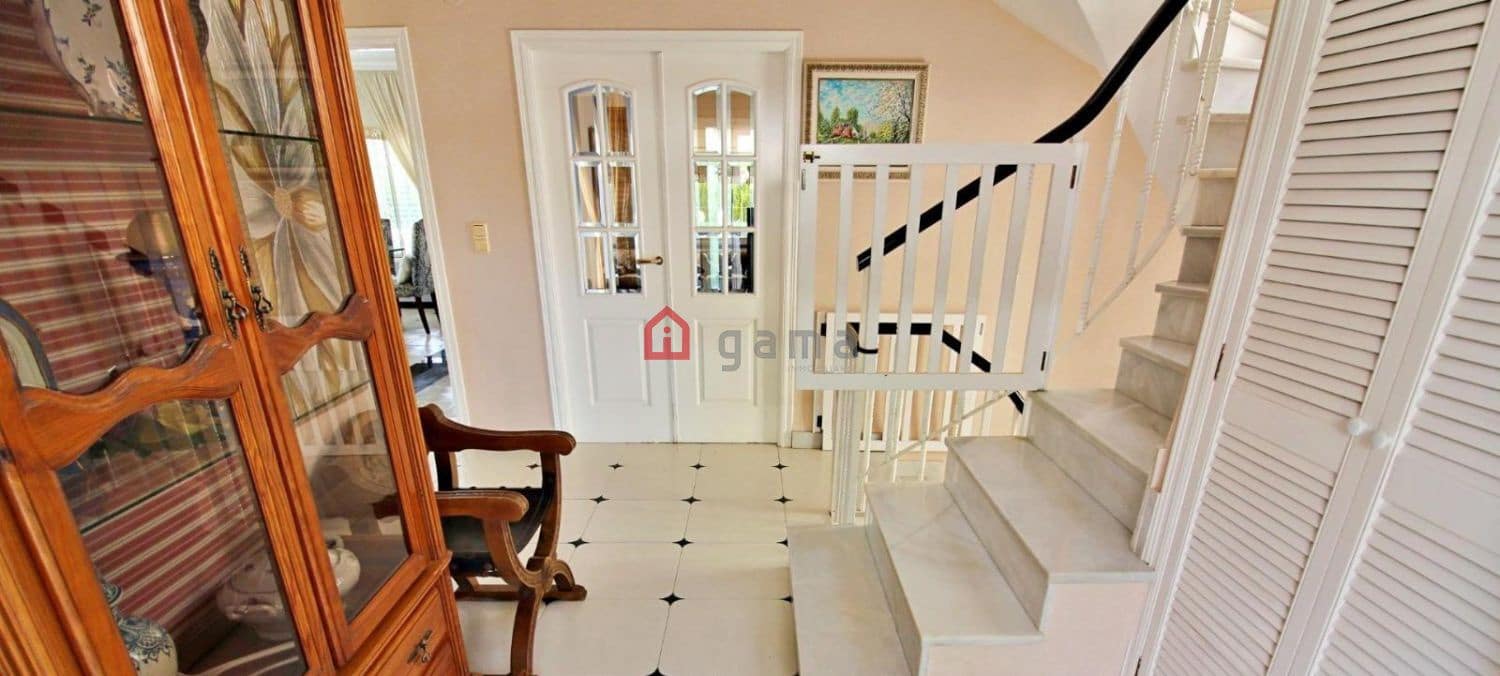 4 camera da letto Villetta Bifamiliare in vendita in Benicassim con garage - 850.000 € (Rif: 9772817)