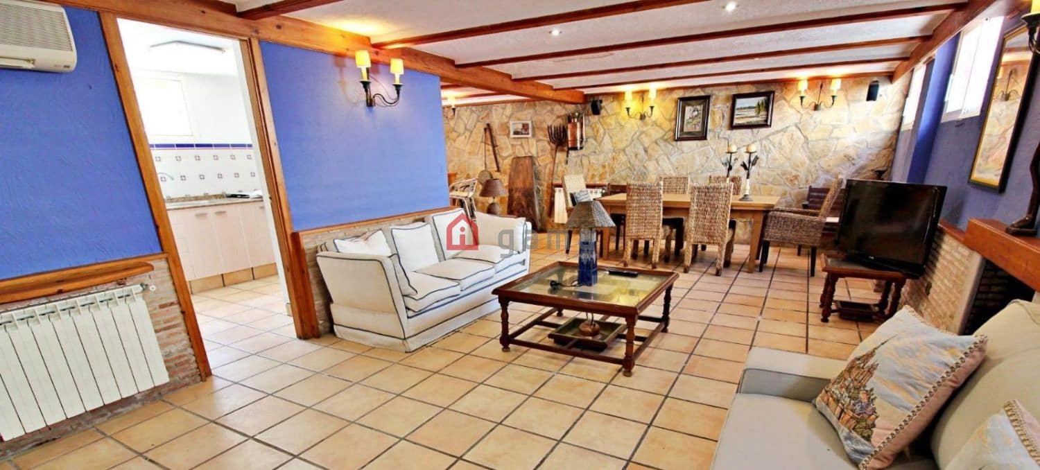 4 camera da letto Villetta Bifamiliare in vendita in Benicassim con garage - 850.000 € (Rif: 9772817)