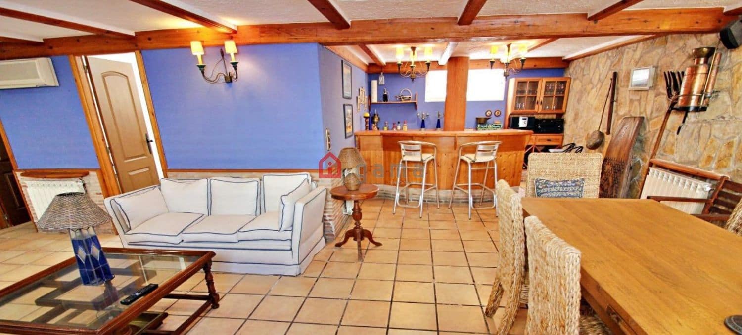 4 camera da letto Villetta Bifamiliare in vendita in Benicassim con garage - 850.000 € (Rif: 9772817)