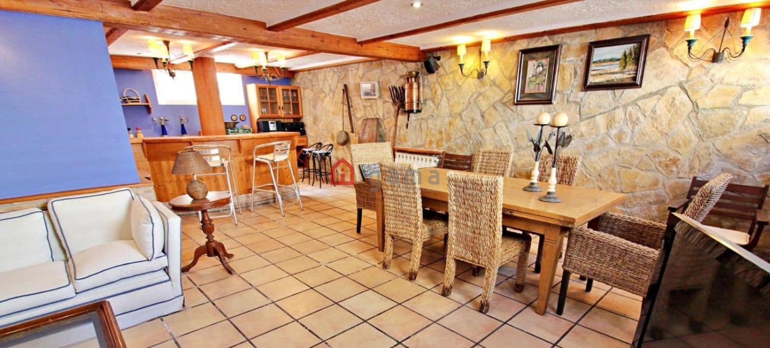 4 camera da letto Villetta Bifamiliare in vendita in Benicassim con garage - 850.000 € (Rif: 9772817)