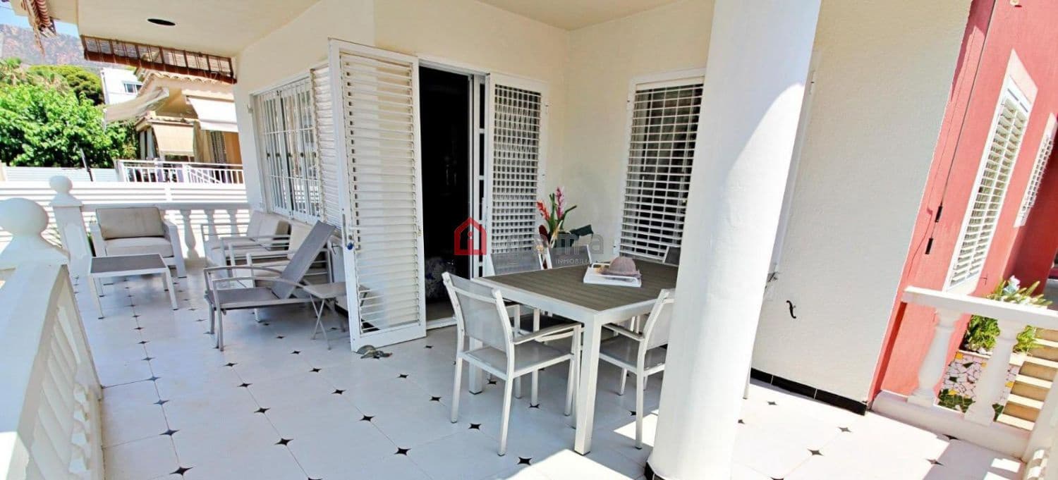 4 camera da letto Villetta Bifamiliare in vendita in Benicassim con garage - 850.000 € (Rif: 9772817)