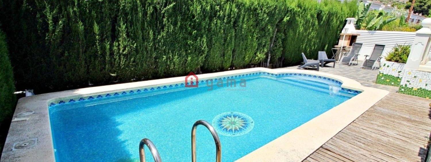 4 camera da letto Villetta Bifamiliare in vendita in Benicassim con garage - 850.000 € (Rif: 9772817)