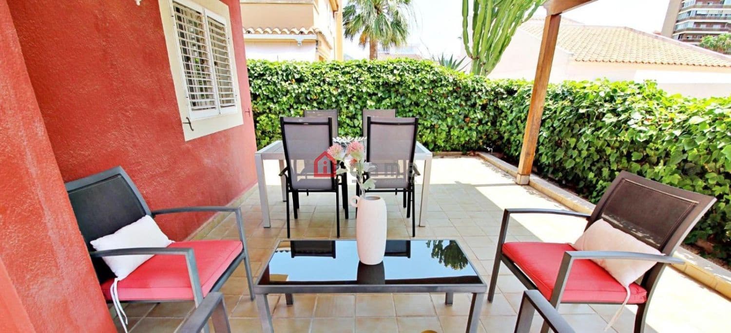 4 camera da letto Villetta Bifamiliare in vendita in Benicassim con garage - 850.000 € (Rif: 9772817)