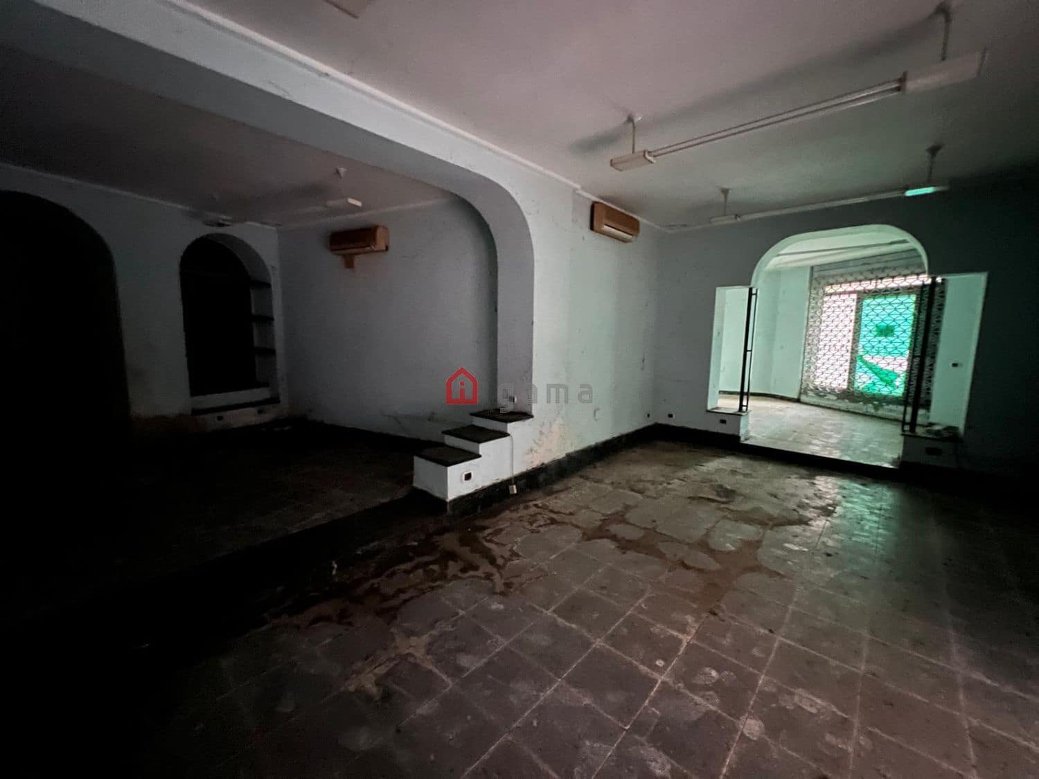 Erhverv til salg i Castello de la Plana - € 80.000 (Ref: 9772818)