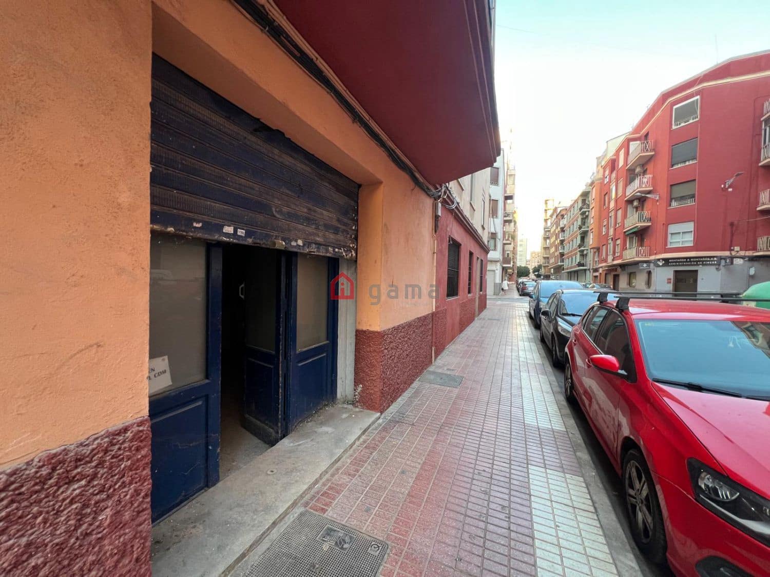 Erhverv til salg i Castello de la Plana - € 80.000 (Ref: 9772818)