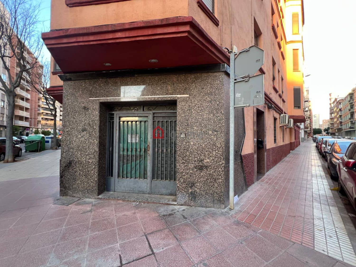 Erhverv til salg i Castello de la Plana - € 80.000 (Ref: 9772818)