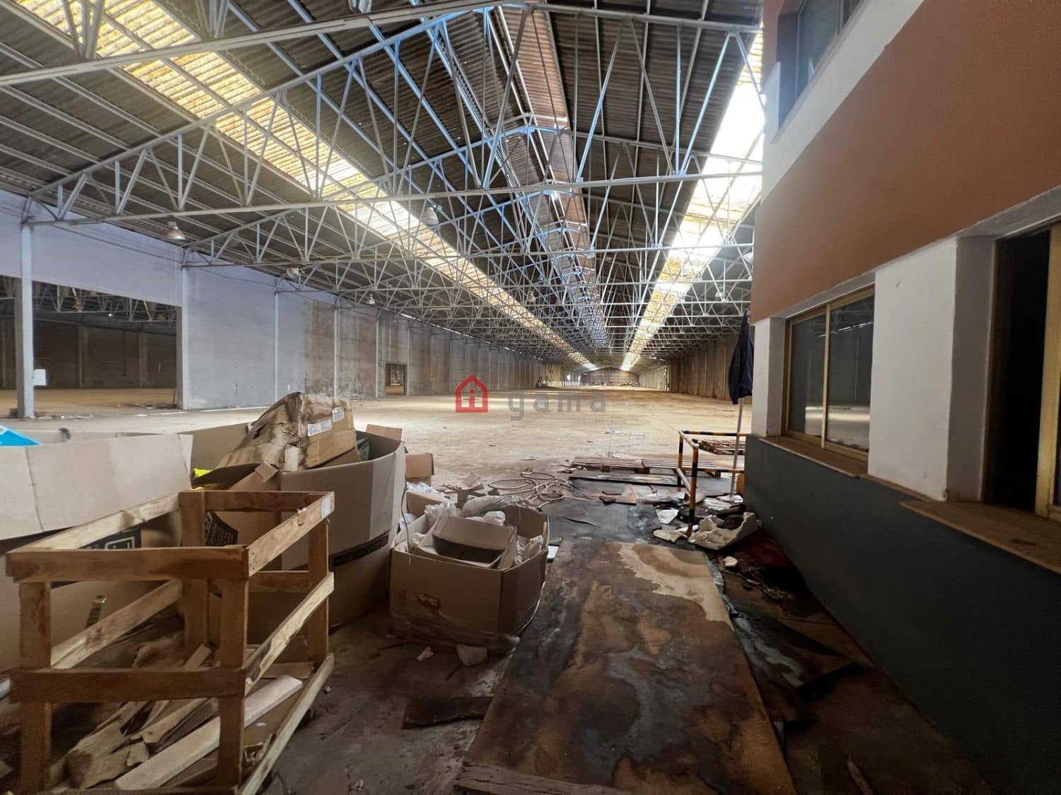 Bedrift til salgs i Castello de la Plana - € 3 189 000 (Ref: 9777803)