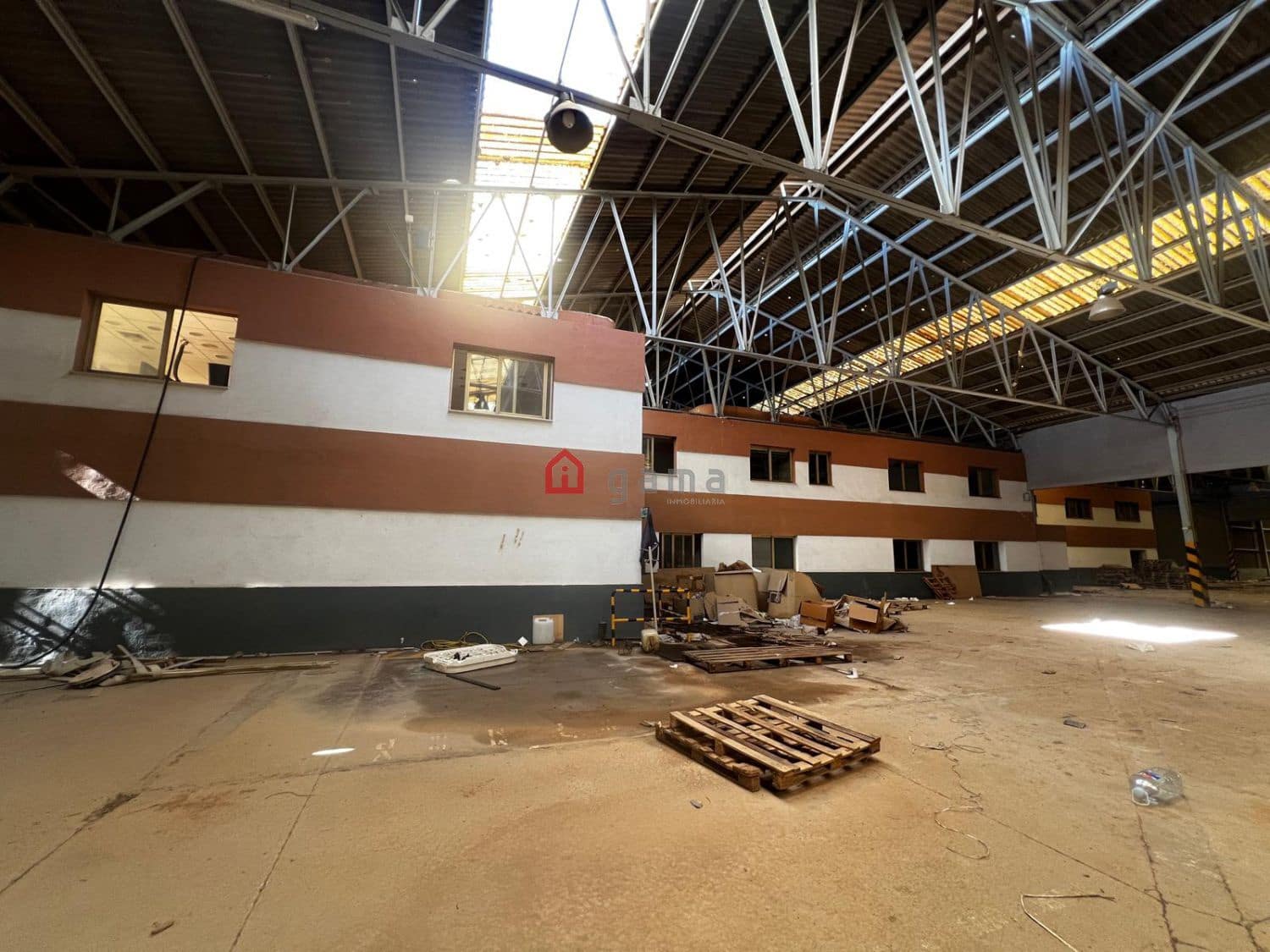 Bedrift til salgs i Castello de la Plana - € 3 189 000 (Ref: 9777803)