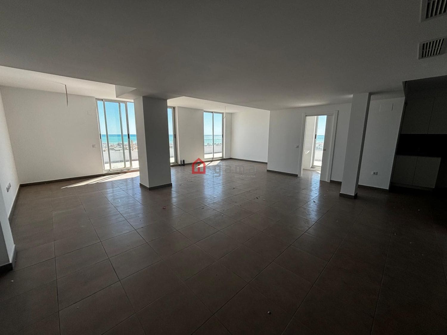 3 sovrum Takvåning till salu i Moncofa - 415 000 € (Ref: 9778391)