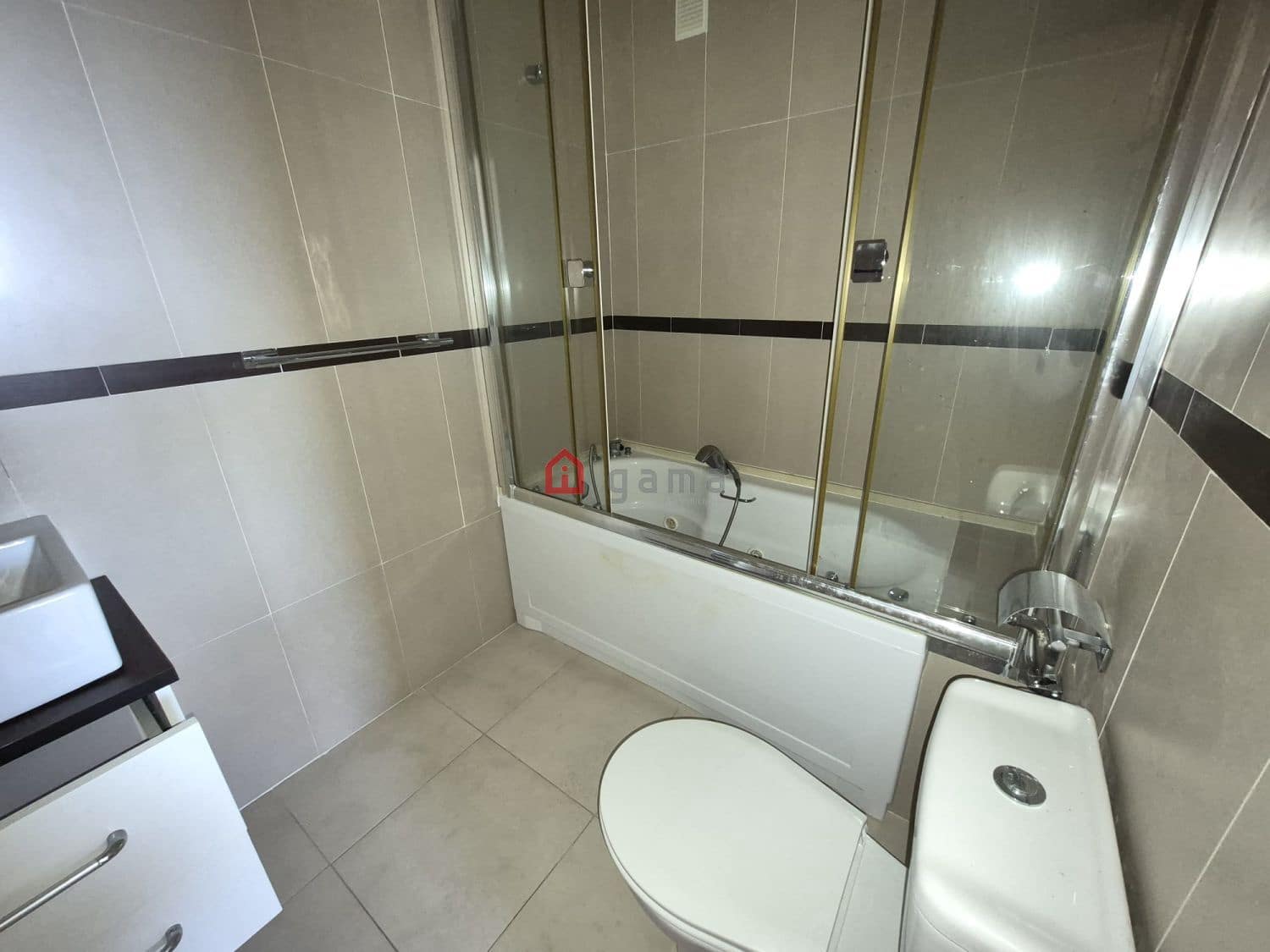 2 bedroom Apartment for sale in Oropesa  with garage - € 155,000 (Ref: 9785010)