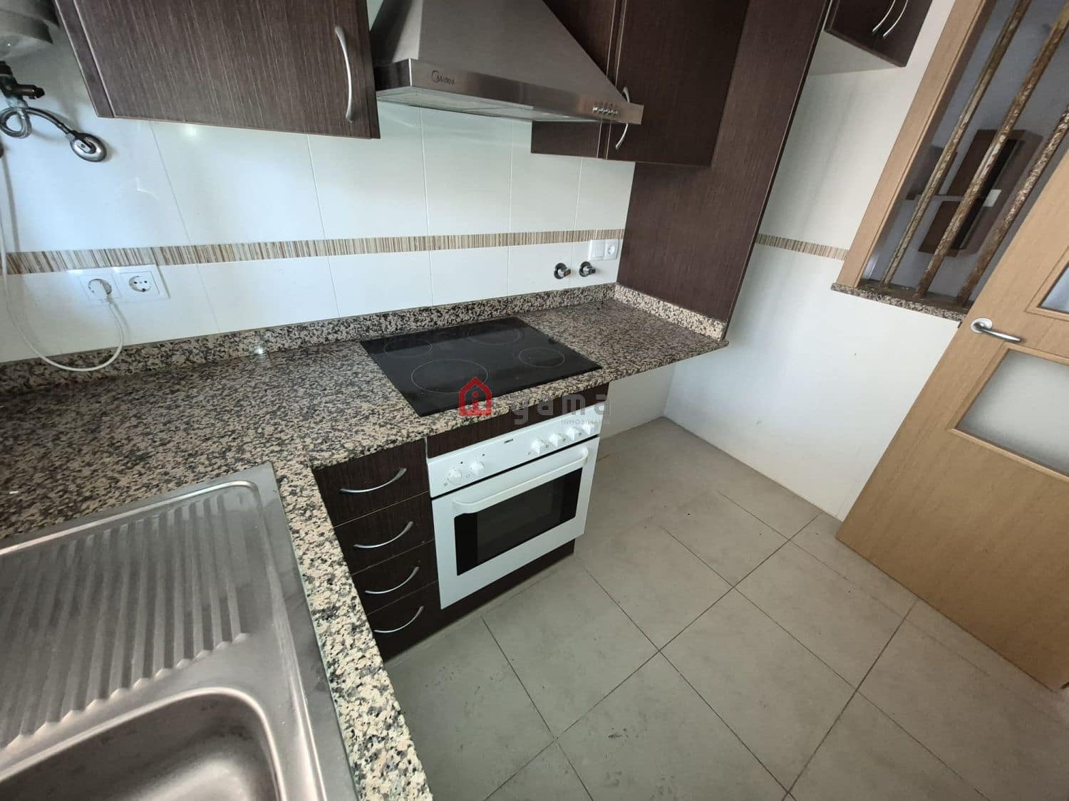 2 bedroom Apartment for sale in Oropesa  with garage - € 155,000 (Ref: 9785010)