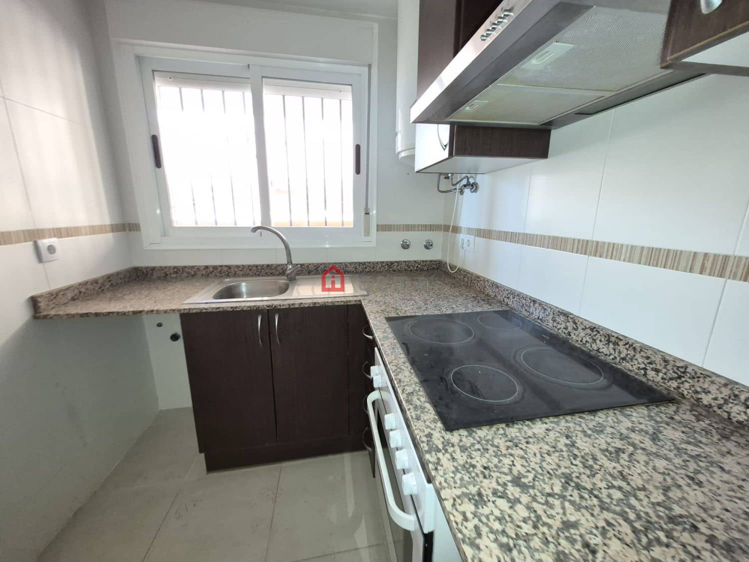 2 bedroom Apartment for sale in Oropesa  with garage - € 155,000 (Ref: 9785010)