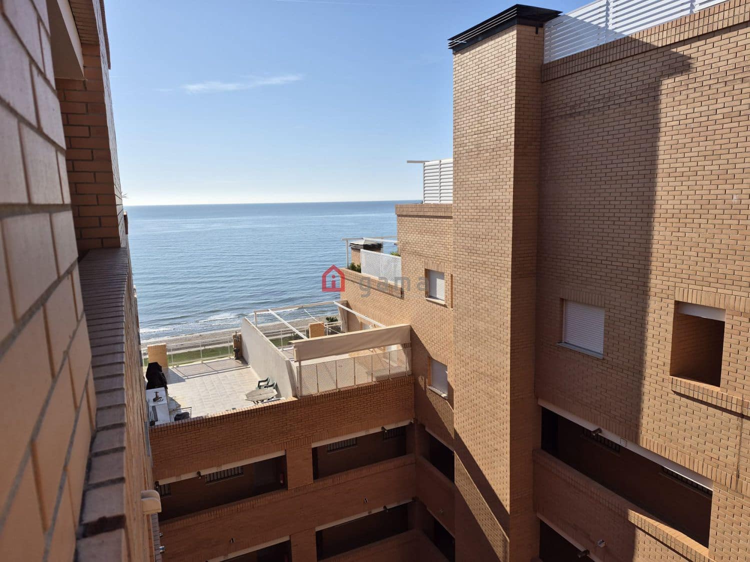 2 bedroom Apartment for sale in Oropesa  with garage - € 155,000 (Ref: 9785010)