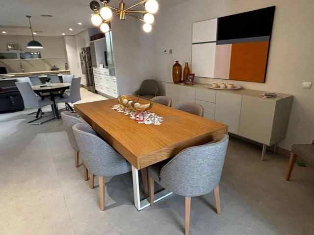 4 soveværelse Byhus til salg i Moncofa - € 575.000 (Ref: 9785012)