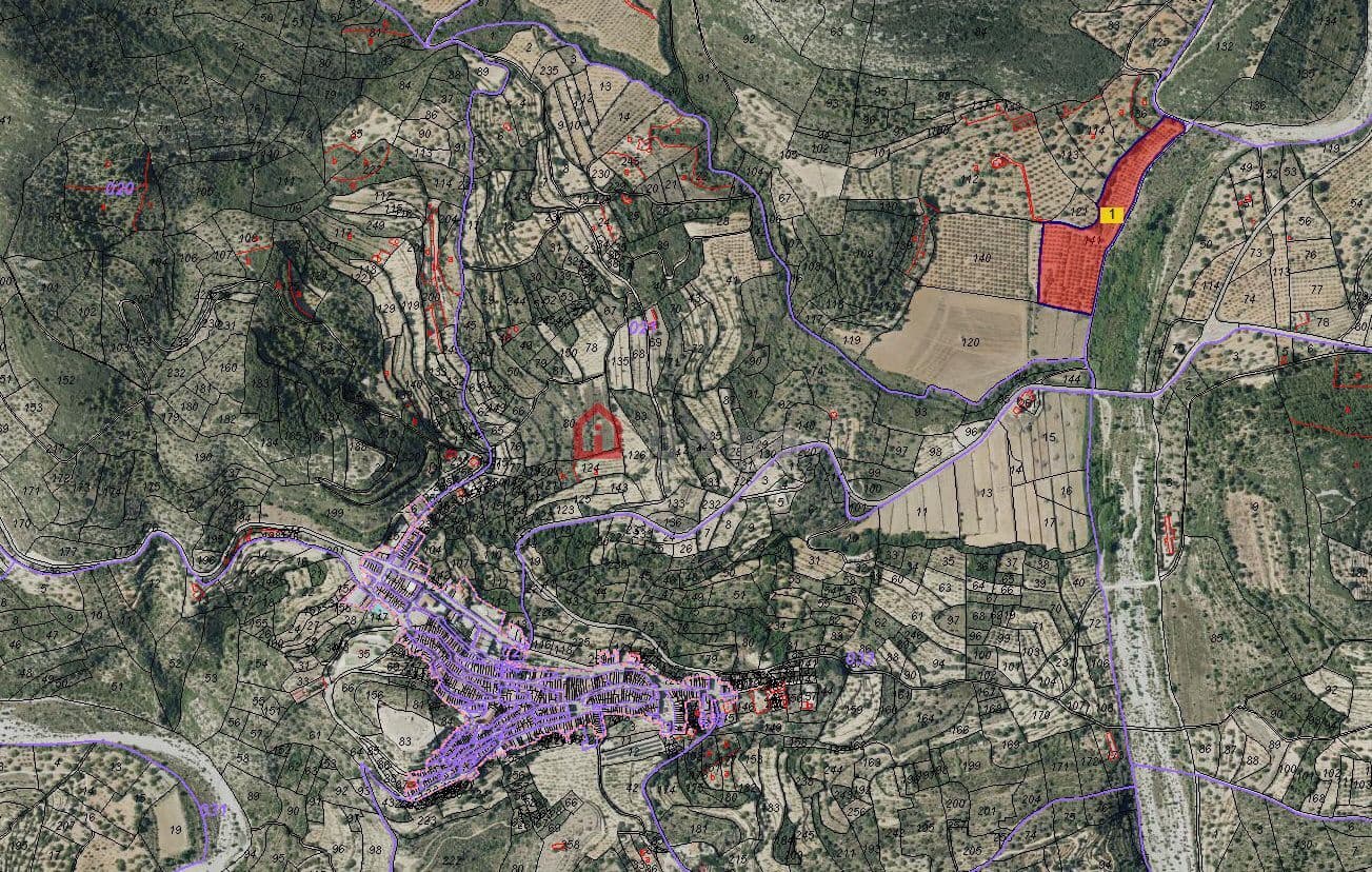 Terreno Non Edificato in vendita in Cervera del Maestre / Cervera del Maestrat - 75.000 € (Rif: 9788236)